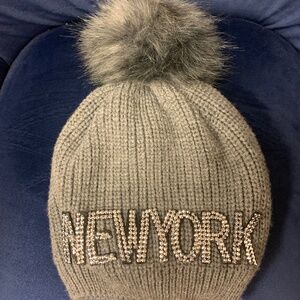 Women’s bling NY winter hat